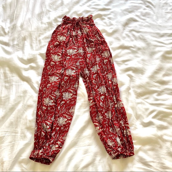 Jen’s Pirate Booty Genie Pants - Picture 1 of 3